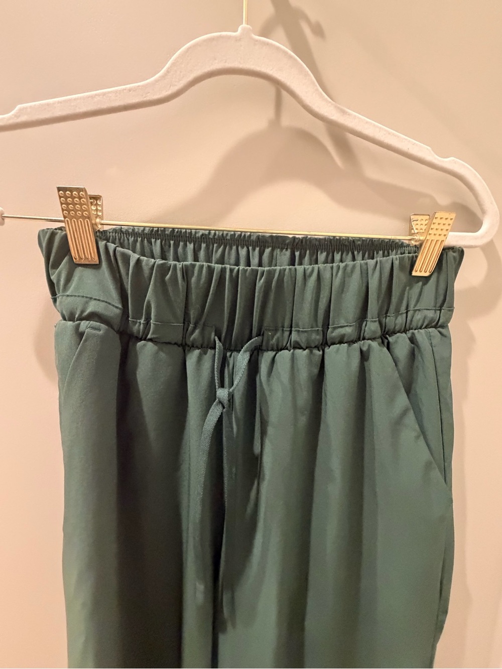 All in motion Active Light High-Rise Wide Leg Drawstring Pants in Forest Green - Picture 7 of 7